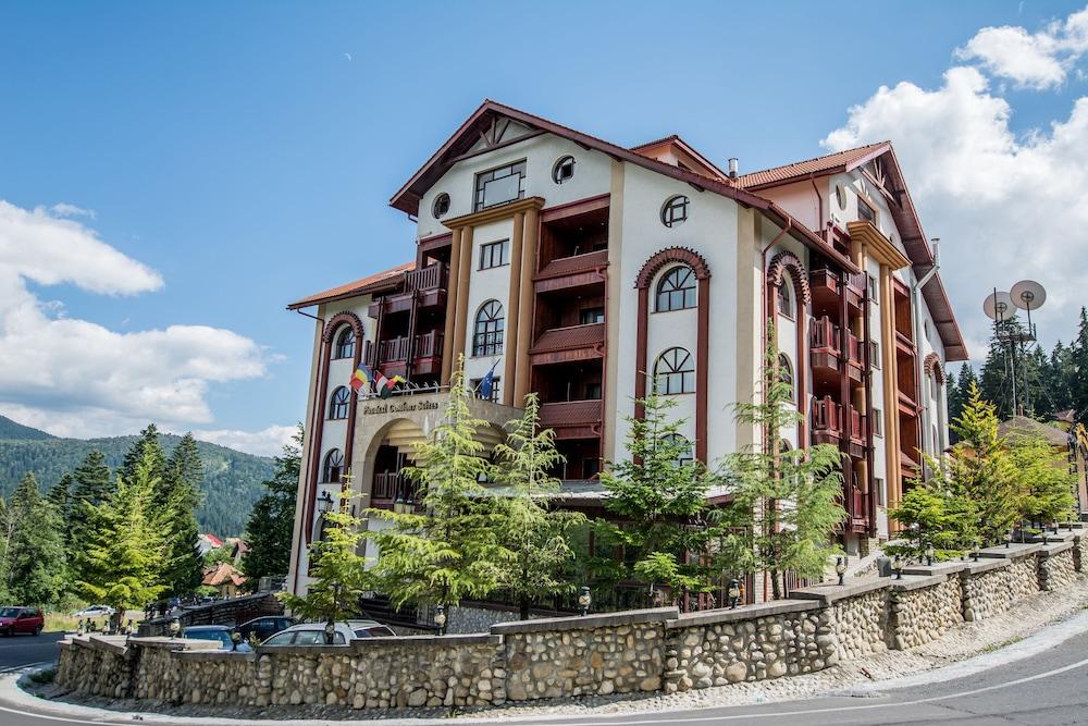 Predeal Comfort Suites エクステリア 写真