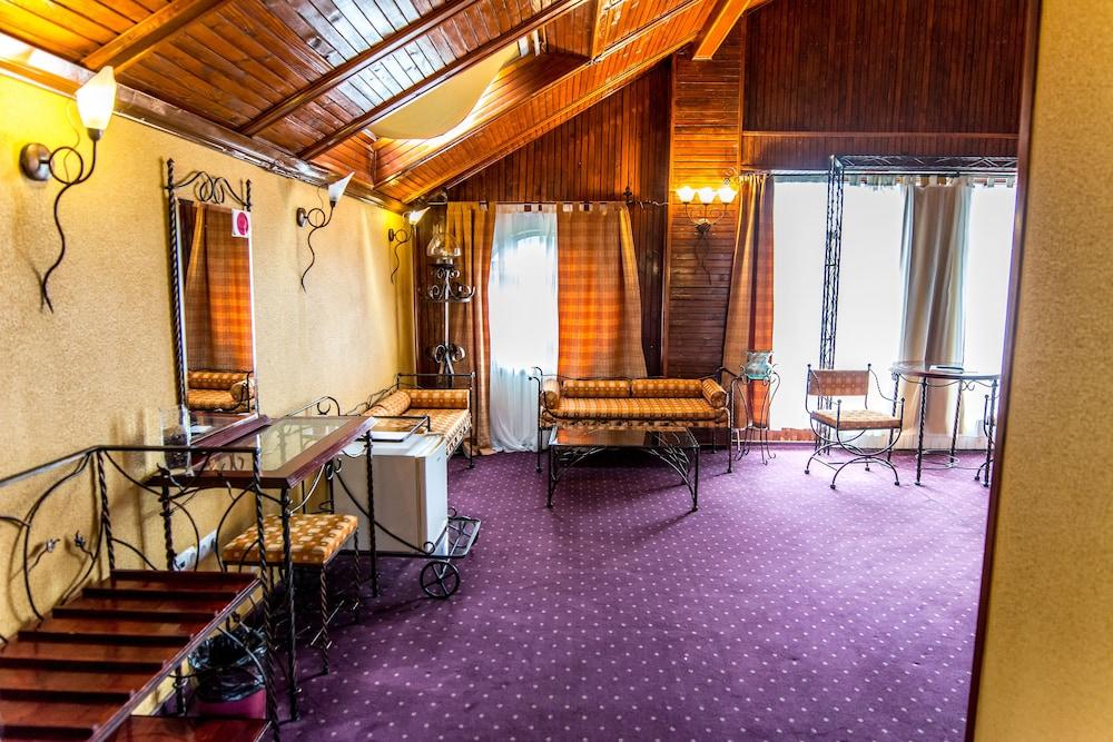 Predeal Comfort Suites エクステリア 写真