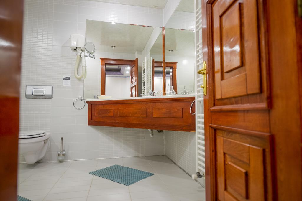Predeal Comfort Suites エクステリア 写真