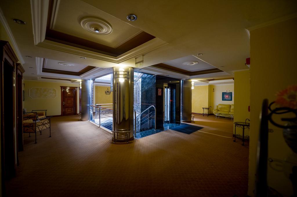 Predeal Comfort Suites エクステリア 写真