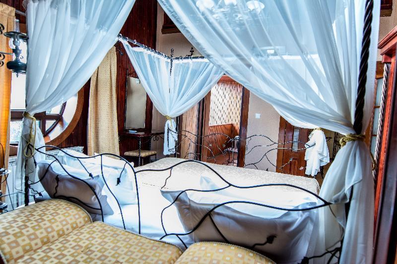 Predeal Comfort Suites エクステリア 写真