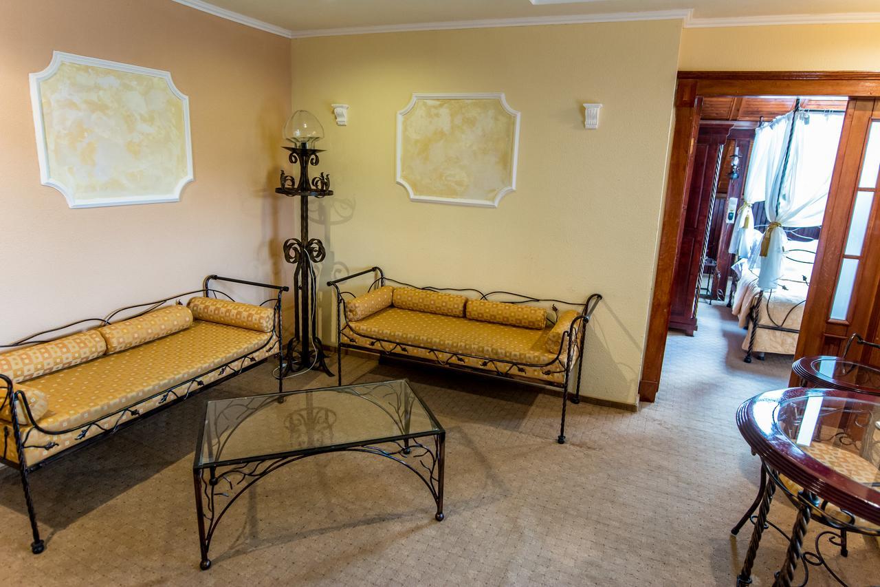 Predeal Comfort Suites エクステリア 写真