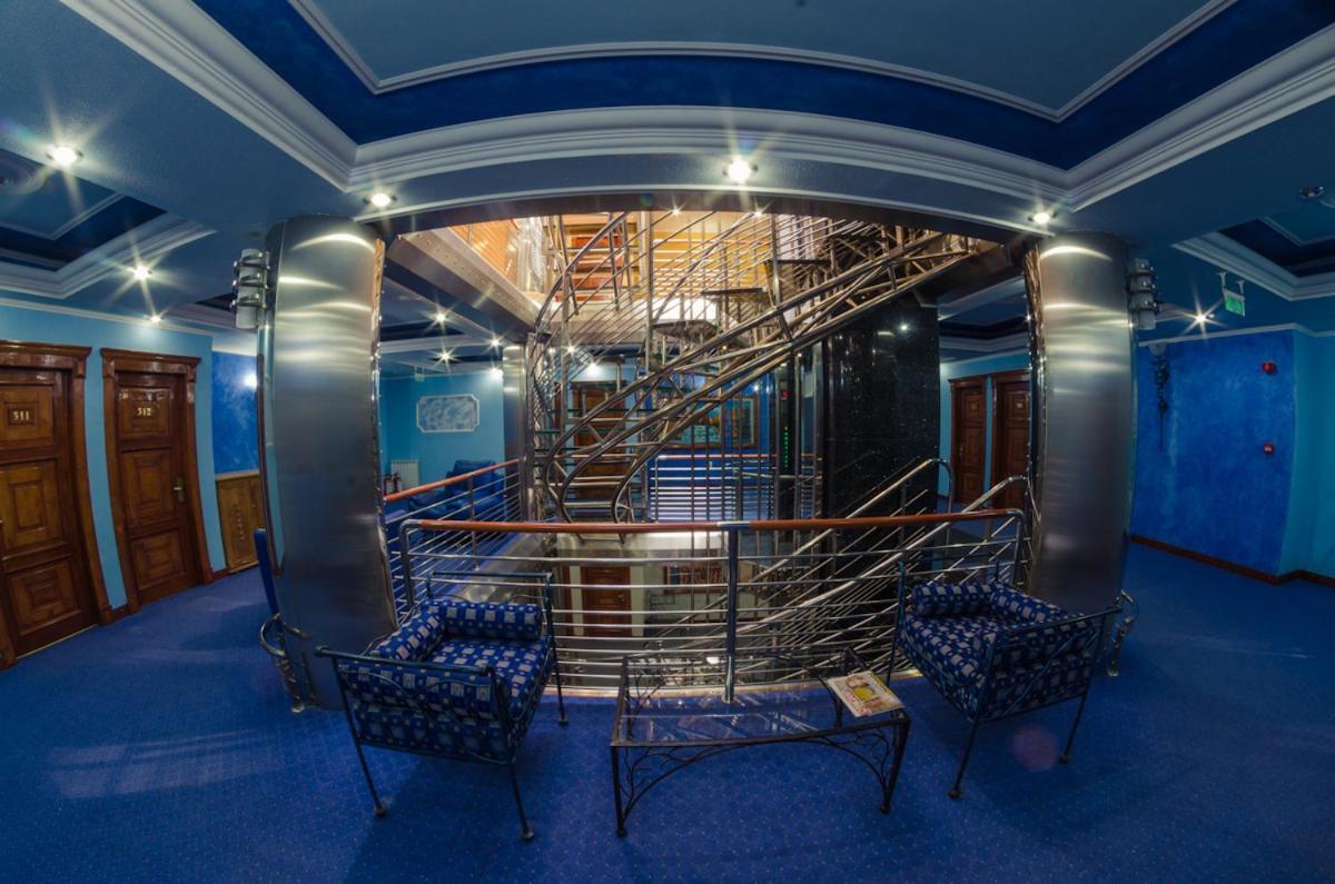 Predeal Comfort Suites エクステリア 写真